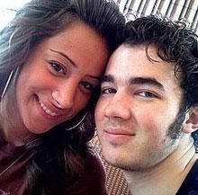 Bat clopote de nunta pentru Kevin Jonas si Danielle Deleasa? - Kevin Jonas a fost surprins de - Kevin