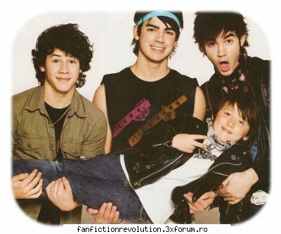 Poze cu cei trei frati!! - ingerulbun - jonas Brothers