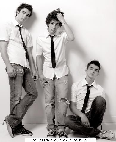 Poze cu cei trei frati!! - ingerulbun - jonas Brothers