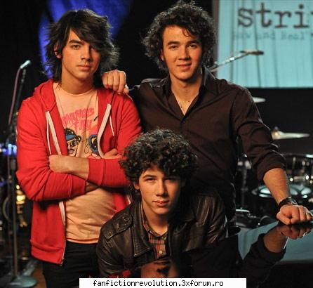 Poze cu cei trei frati!! - ingerulbun - jonas Brothers
