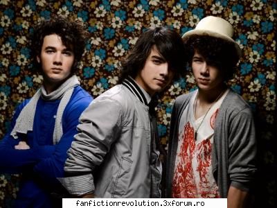 Poze cu cei trei frati!! - ingerulbun - jonas Brothers