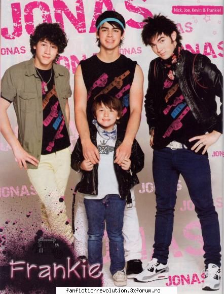 Poze cu cei trei frati!! - ALEXA24 - jonas Brothers