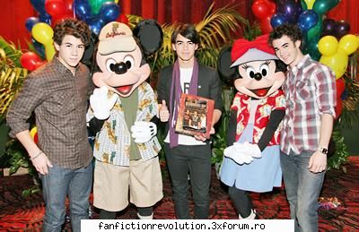 Poze cu cei trei frati!! - ingerulbun - jonas Brothers