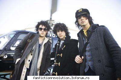 Poze cu cei trei frati!! - ingerulbun - jonas Brothers