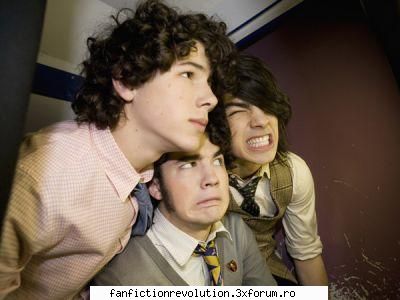 Poze cu cei trei frati!! - ingerulbun - jonas Brothers