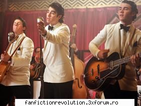 Poze cu cei trei frati!! - ALEXA24 - jonas Brothers